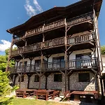 The Pine Living - Guest house