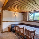 The Pine Living - Guest house Levochevo
