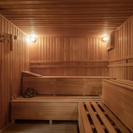 The Pine Living - Gasthof Lyevochevo