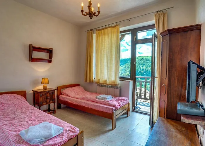 The Pine Living - & Guest house Levochevo