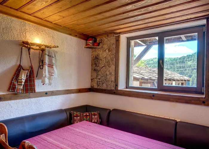 Guest house The Pine Living - & Levochevo