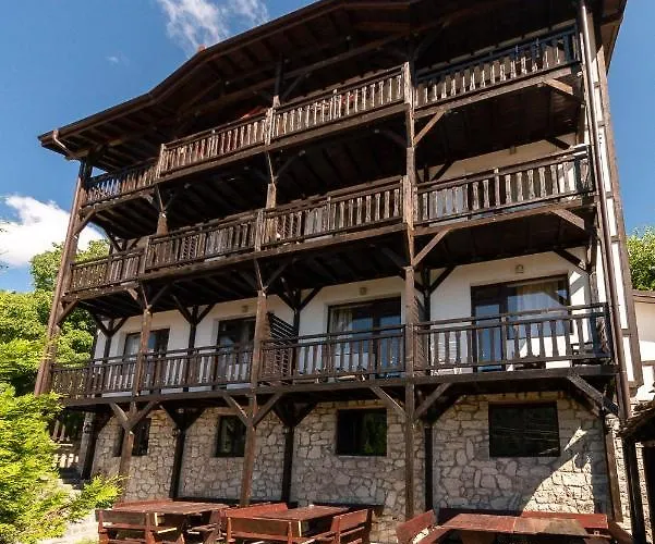 The Pine Living - & Guest house