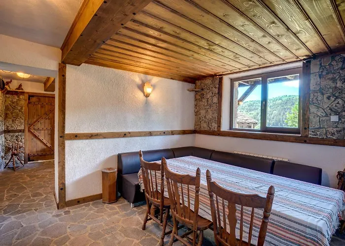 The Pine Living - & Guest house Levochevo