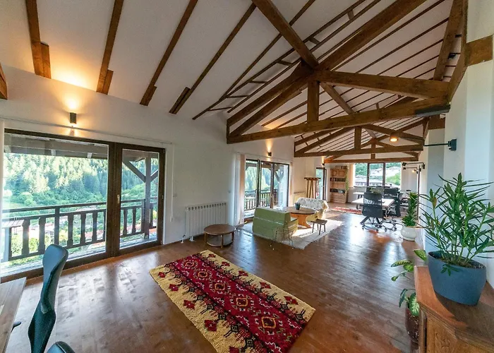 Guest house The Pine Living - & Levochevo